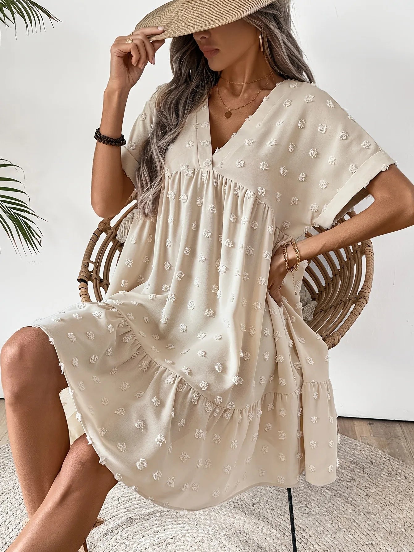 Fashionable women's khaki V-neck short-s...